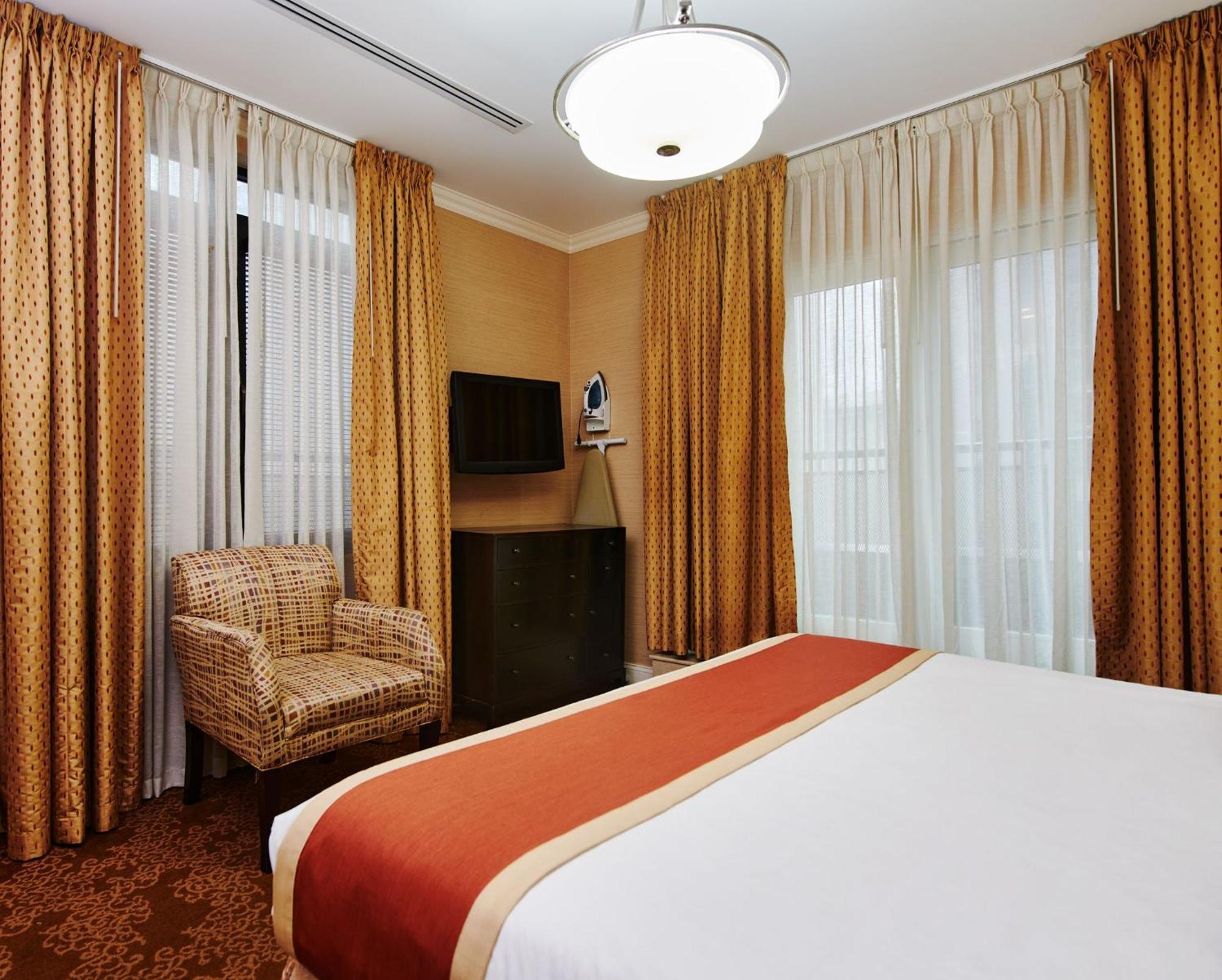 Radio Apartahotel 3*